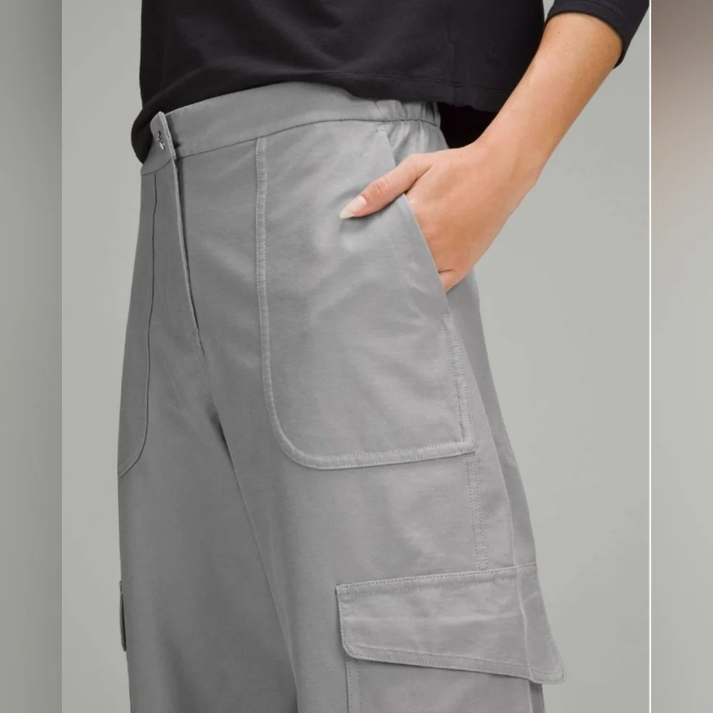 Lululemon Light Utilitech Cargo Pocket High-Rise Pant In Rhino Grey - Picture 3 of 8